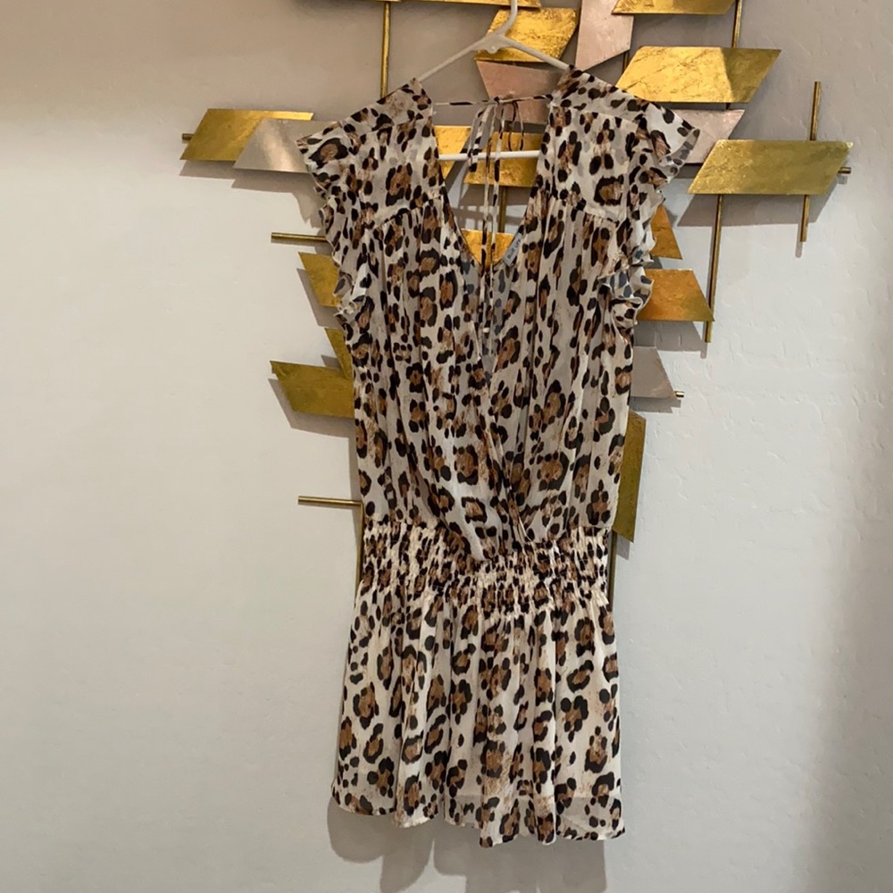 Beautiful flowy leopard print dress